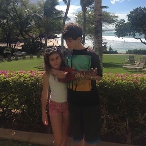 Meet your Posher, Elie